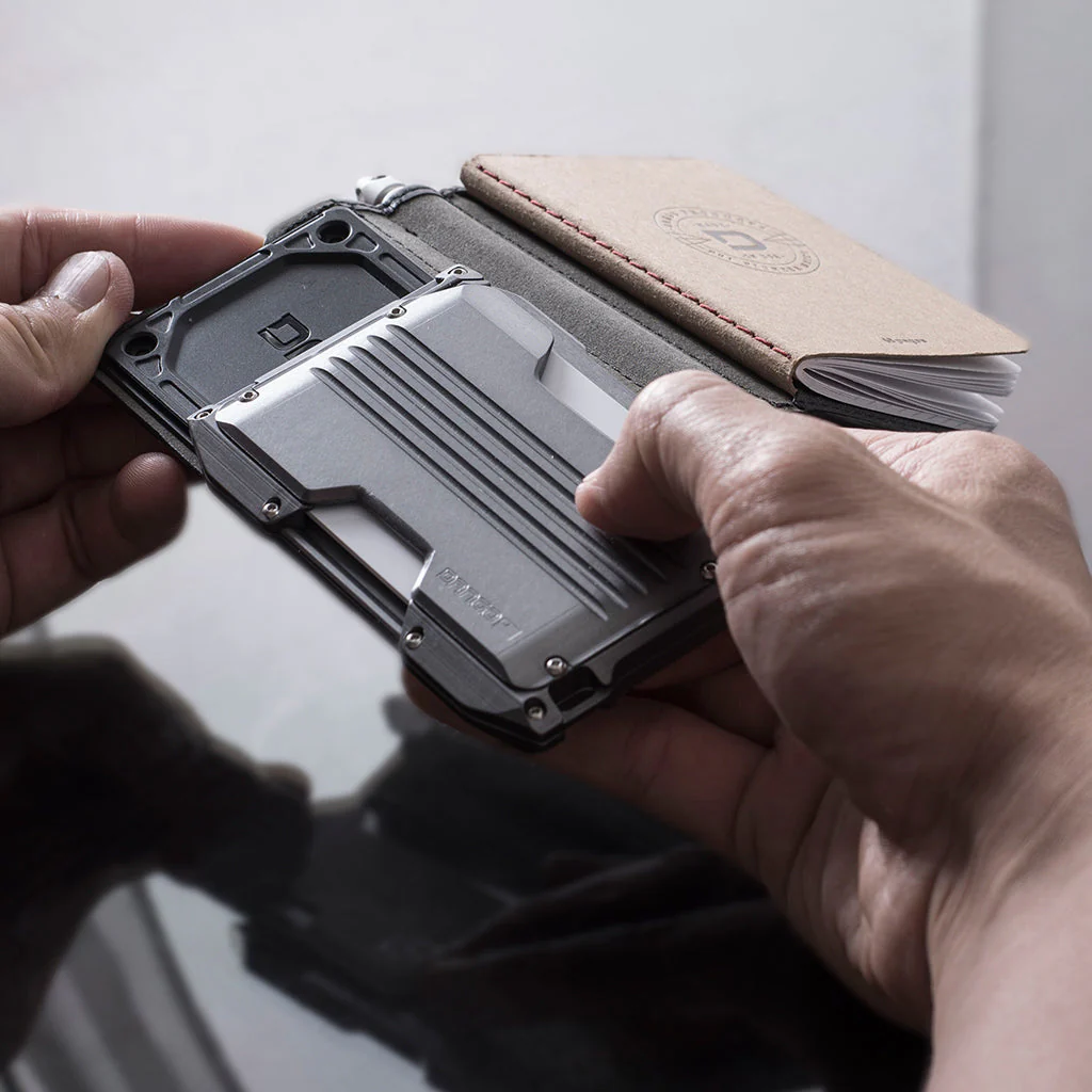 175-A10-ADAPTTM-BIFOLD-WALLET-10.webp A10 ADAPT™ BIFOLD WALLET