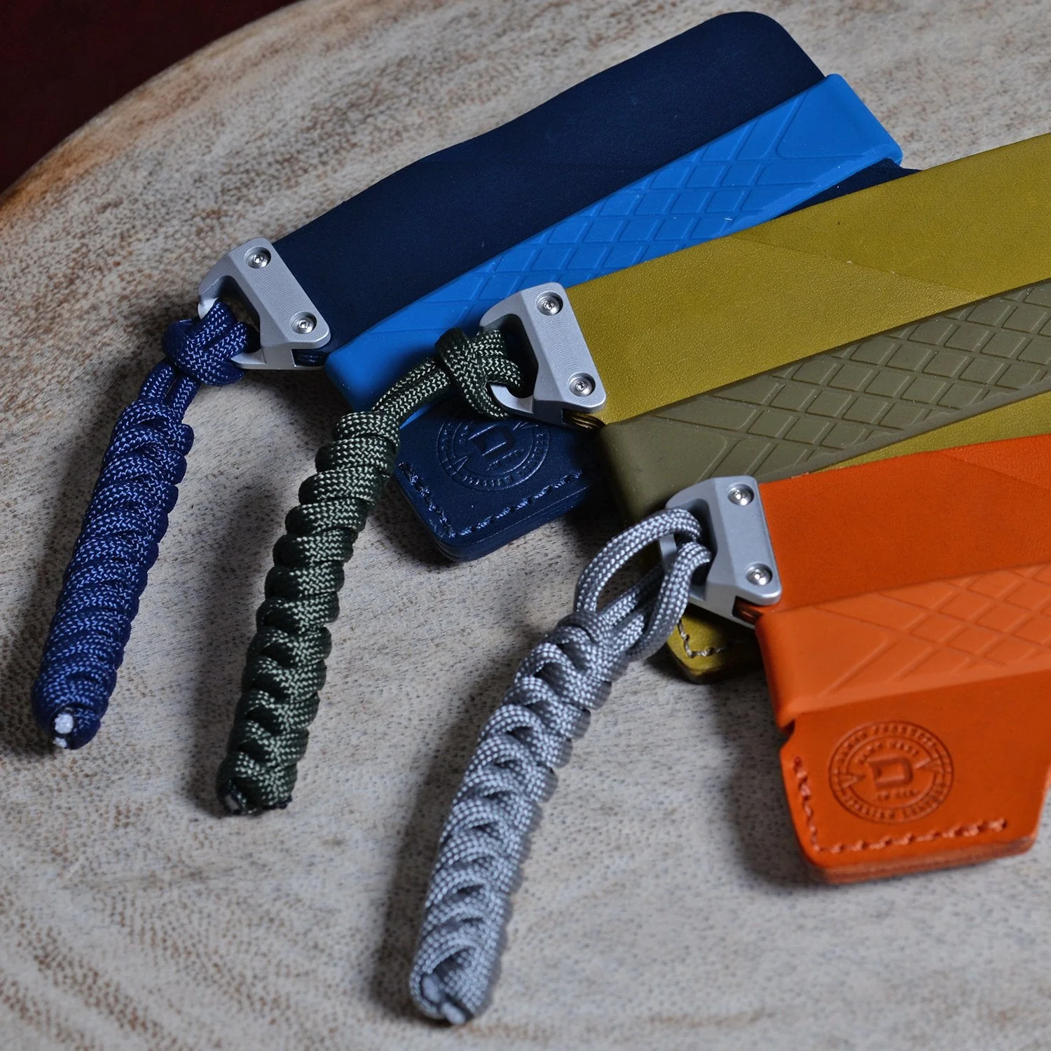 201-550-PARACORDS-LANYARDS-9.webp 550 PARACORDS/LANYARDS