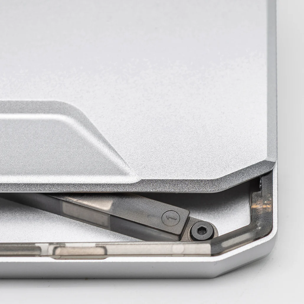 545-SK1-SLIDE-KICK-WALLET-WITH-TITANIUM-MONEY-CLIP-18.webp SK1 SLIDE KICK WALLET WITH TITANIUM MONEY CLIP