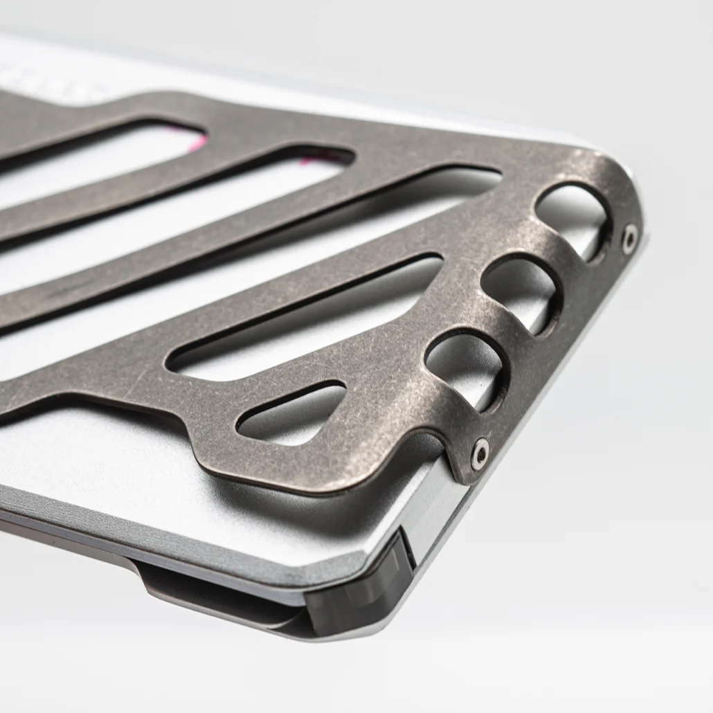 545-SK1-SLIDE-KICK-WALLET-WITH-TITANIUM-MONEY-CLIP-21.webp SK1 SLIDE KICK WALLET WITH TITANIUM MONEY CLIP
