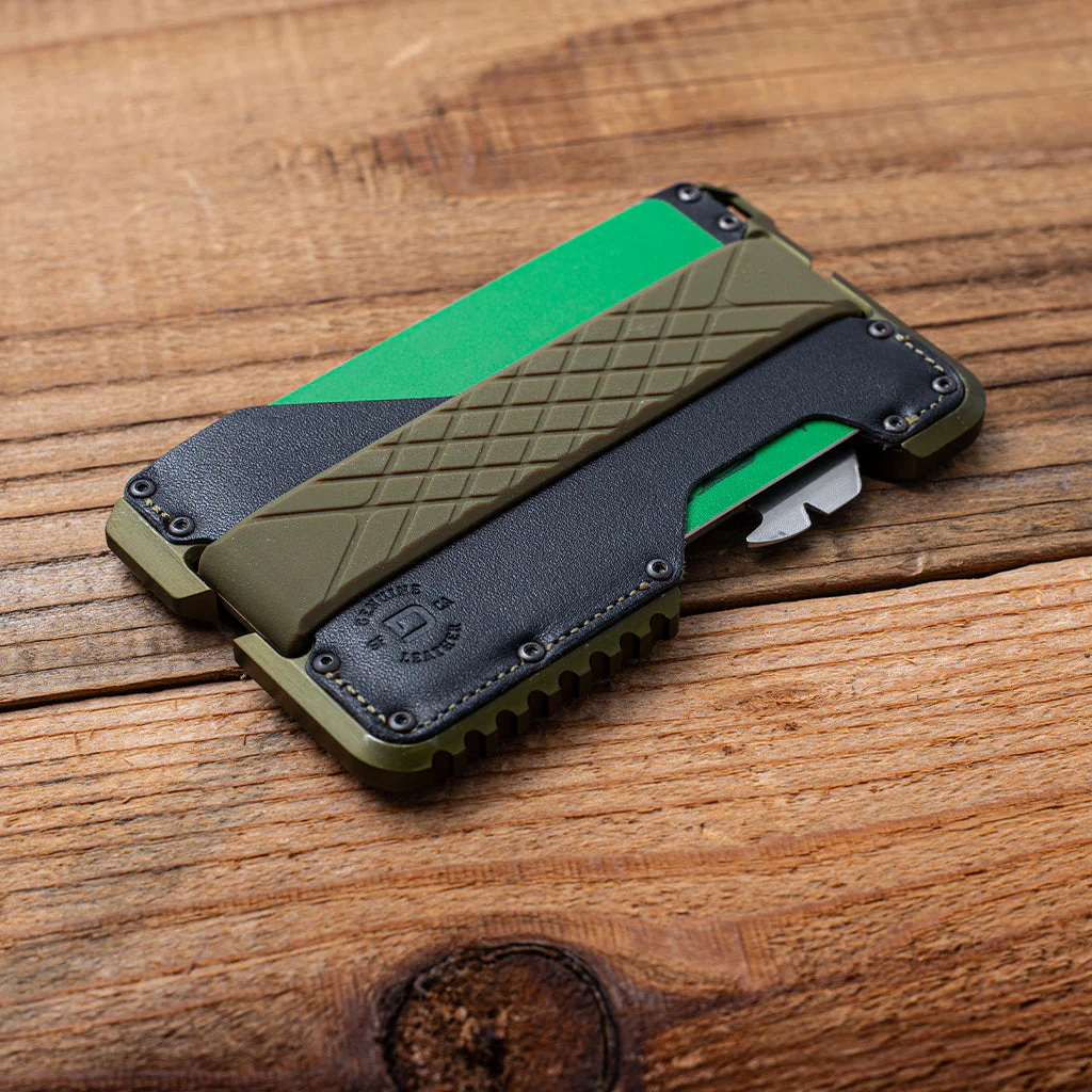 551-T01-SPECIAL-EDITION-MOSS-GREEN-TACTICALTM-WALLET-6.webp T01 SPECIAL EDITION MOSS GREEN TACTICAL™ WALLET