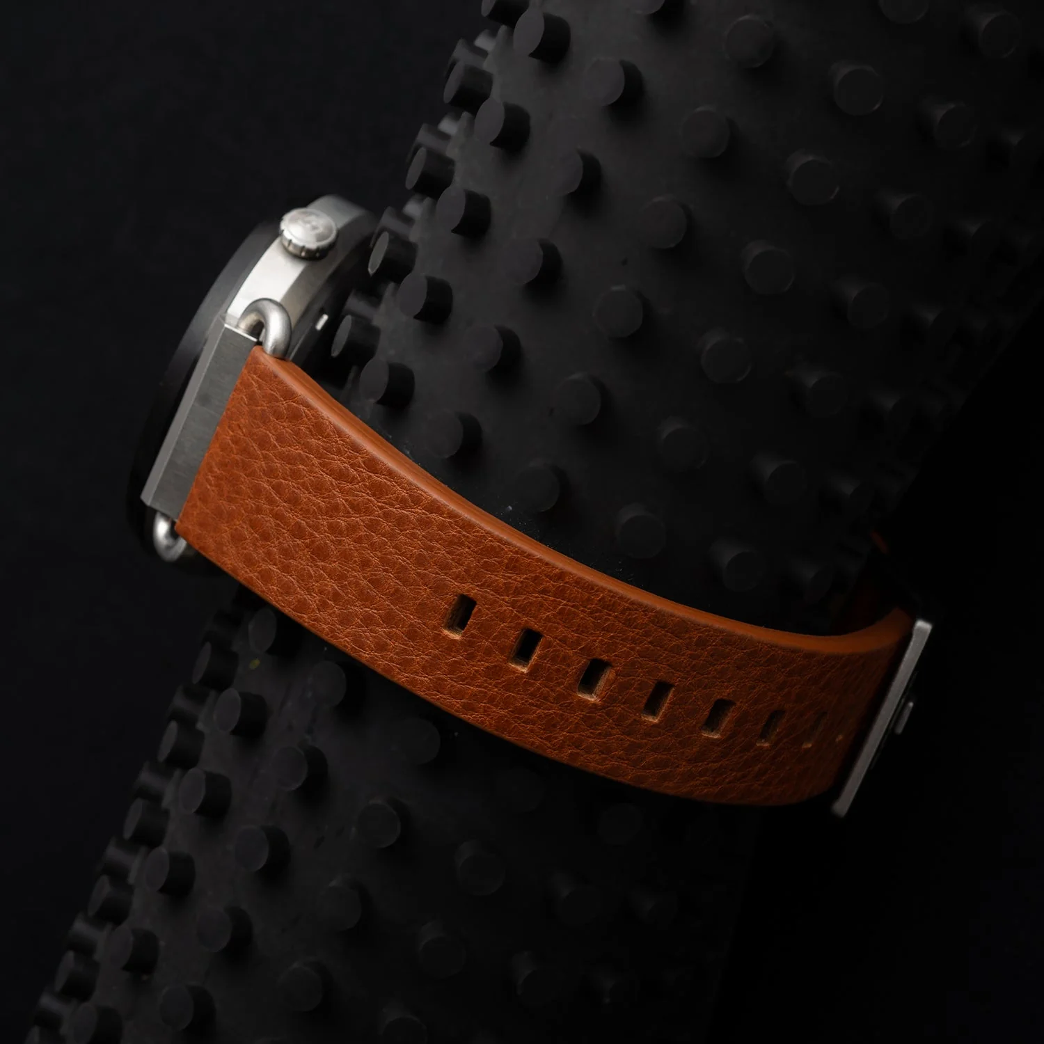 574-TK-01-TREK-WATCH-WITH-ITALIAN-LEATHER-STRAP-WHISKEY-BROWN-12.webp TK-01 - TREK WATCH WITH ITALIAN LEATHER STRAP - WHISKEY BROWN